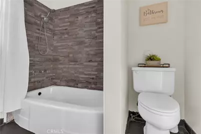 2714 W Tichenor, Compton, CA 90220 - Photo 20