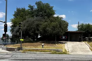 2200 College Ave, Bakersfield, CA 93306 - Photo 2
