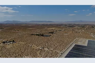 8001 Fairlane Road, Lucerne Valley, CA 92356 - Photo 30