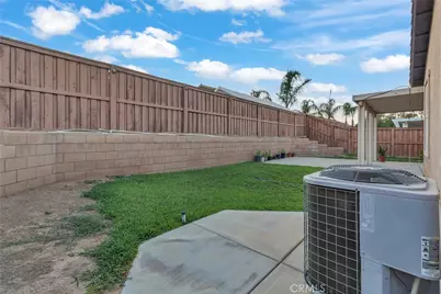 684 Julian Avenue, San Jacinto, CA 92582 - Photo 32