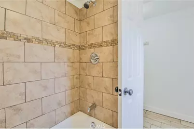 1712 E 57th, Los Angeles, CA 90058 - Photo 18