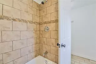 1712 E 57th, Los Angeles, CA 90058 - Photo 18