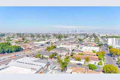 1712 E 57th, Los Angeles, CA 90058 - Photo 32