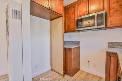 1712 E 57th, Los Angeles, CA 90058 - Photo 14