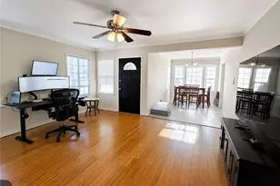 10142 San Carlos, South Gate, CA 90280 - Photo 6