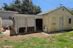 9613 Virginia Ave, South Gate, CA 90280 - Photo 18