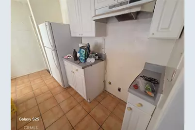 9613 Virginia Ave, South Gate, CA 90280 - Photo 8