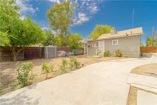 632 N College, Fresno, CA 93728 - Photo 22