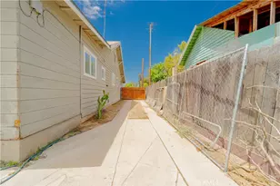 632 N College, Fresno, CA 93728 - Photo 24