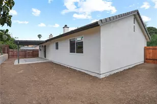 2402 W Sunrise Dr, Rialto, CA 92377 - Photo 18