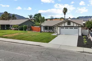 2402 W Sunrise Dr, Rialto, CA 92377 - Photo 2
