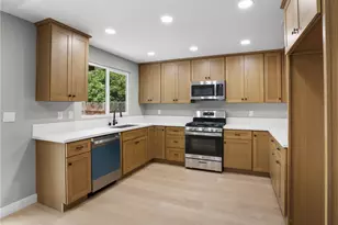 2402 W Sunrise Dr, Rialto, CA 92377 - Photo 6
