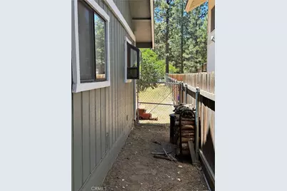 1051 Ash, Big Bear City, CA 92314 - Photo 4
