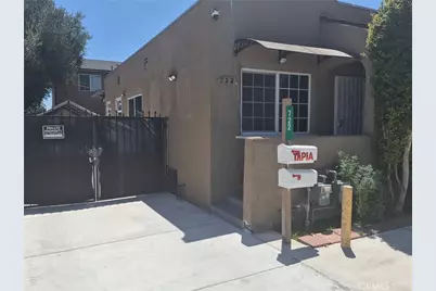 722 E 79th, Los Angeles, CA 90001 - Photo 1