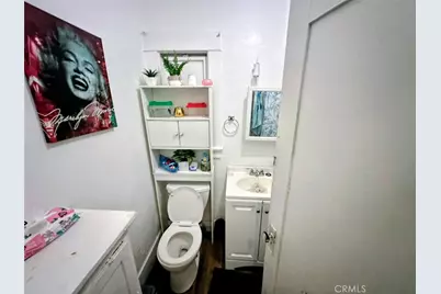 330 W 56th St, Los Angeles, CA 90037 - Photo 8
