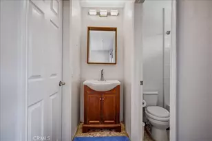 315 W Summerfield Cir, Anaheim, CA 92802 - Photo 34