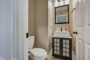315 W Summerfield Cir, Anaheim, CA 92802 - Photo 22