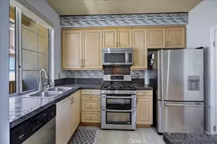 315 W Summerfield Cir, Anaheim, CA 92802 - Photo 14