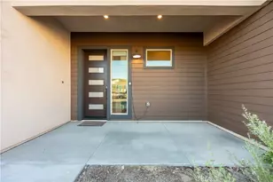 15950 Butterfly, Fontana, CA 92336 - Photo 2