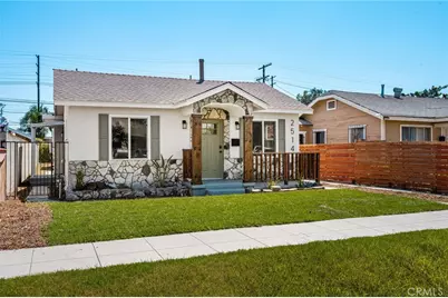 2514 Exposition Place, Los Angeles, CA 90018 - Photo 2