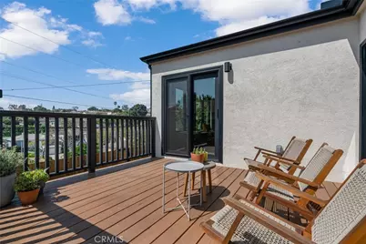 5309 Maymont, Los Angeles, CA 90043 - Photo 28