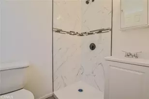 8511 Maie, Los Angeles, CA 90001 - Photo 28