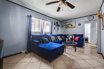 8310 Wilbarn, Paramount, CA 90723 - Photo 6