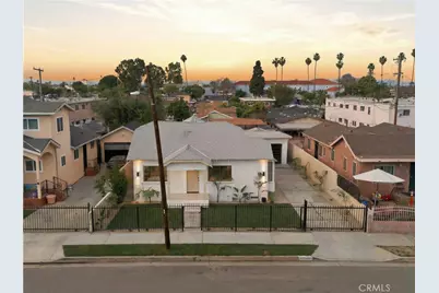 1111 W 98th Street, Los Angeles, CA 90044 - Photo 2