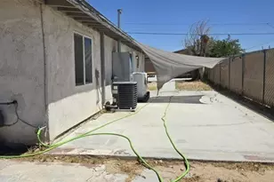 34224 Woods, Barstow, CA 92311 - Photo 10