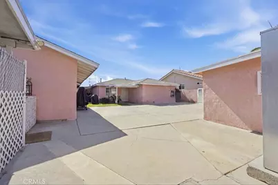 14127 Colorado Ave, Paramount, CA 90723 - Photo 4