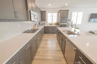 4953 Boston Ivy St, Fontana, CA 92336 - Photo 6