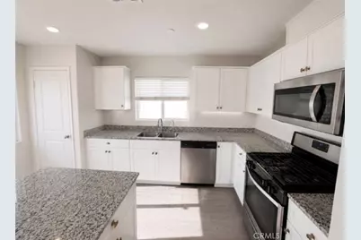 114 Snowberry Court, San Jacinto, CA 92583 - Photo 4