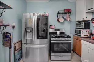 1701 E 3rd St, Los Angeles, CA 90033 - Photo 32