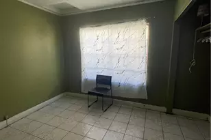 1142 E 64th, Los Angeles, CA 90001 - Photo 2