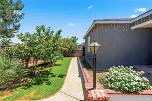 2526 E 220th, Carson, CA 90810 - Photo 46