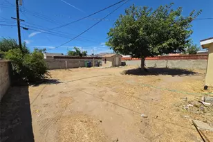 1510 E Ave R, Palmdale, CA 93550 - Photo 28