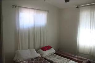 7827 Bakman, Los Angeles, CA 91352 - Photo 14