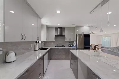 11001 Gothic Avenue, Granada Hills, CA 91344 - Photo 12