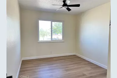 13377 Paramount Road, Phelan, CA 92371 - Photo 16