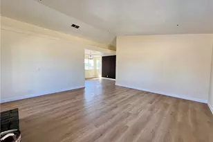 13377 Paramount Rd, Phelan, CA 92371 - Photo 14