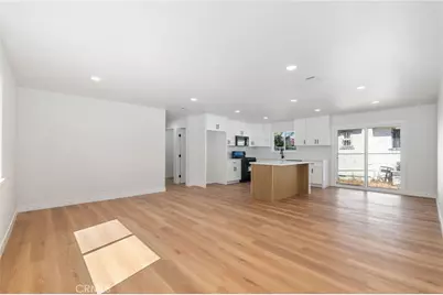 329 E 109th, Los Angeles, CA 90061 - Photo 2