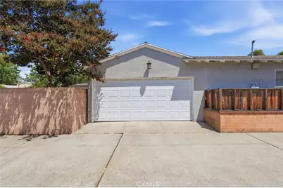 6381 Walnut, Long Beach, CA 90805 - Photo 4