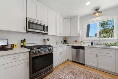 1327 E Appleton Street, Long Beach, CA 90802 - Photo 20