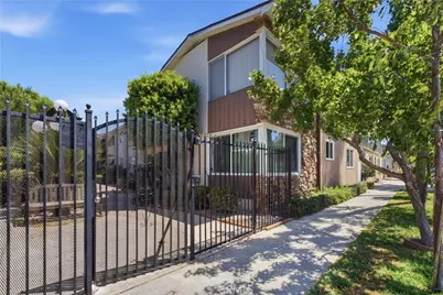 1327 E Appleton Street, Long Beach, CA 90802 - Photo 1