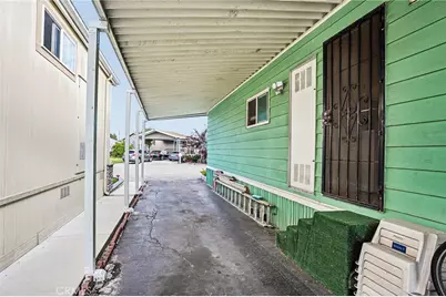 7101 Rosecrans Ave, Paramount, CA 90723 - Photo 20