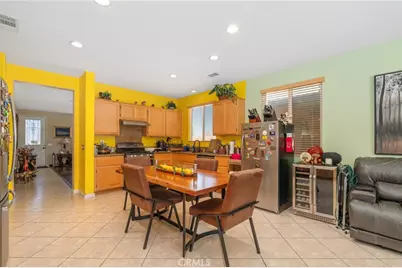 43022 Carpenter, Lancaster, CA 93535 - Photo 8
