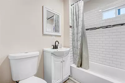 1782 W 36th Pl, Los Angeles, CA 90018 - Photo 8