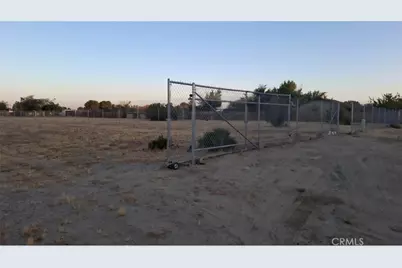40935 166 St E, Lancaster, CA 93535 - Photo 4