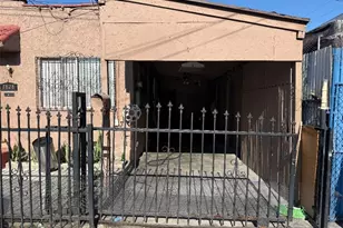 7828 Bell, Los Angeles, CA 90001 - Photo 2