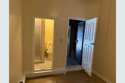 7828 Bell, Los Angeles, CA 90001 - Photo 10